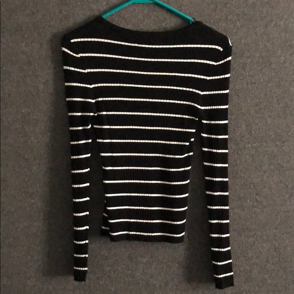 Tight fitted sweater - Picture 4 of 6